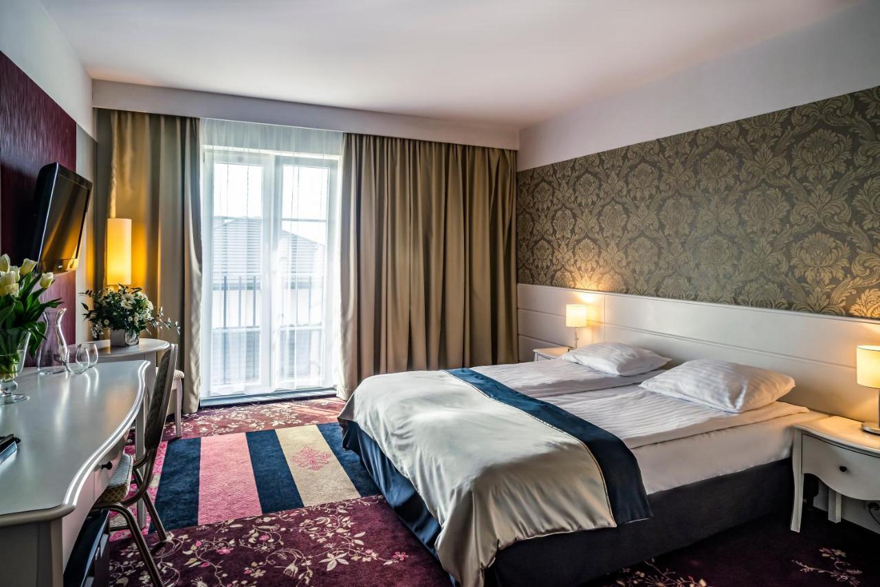 Hotel Lamberton Ołtarzew Eksteriør billede
