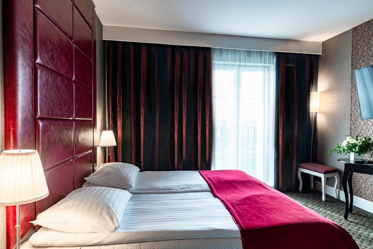 Hotel Lamberton Ołtarzew Eksteriør billede