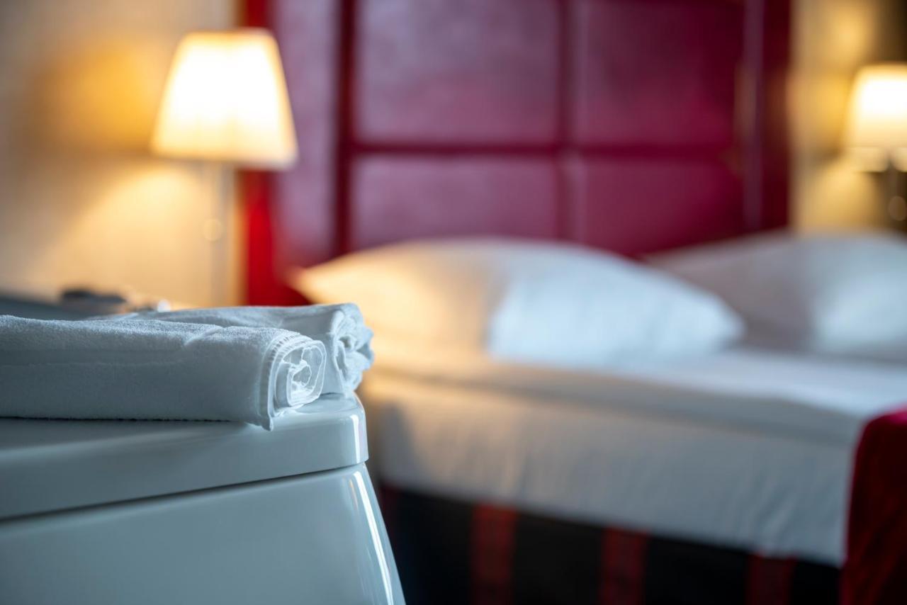 Hotel Lamberton Ołtarzew Eksteriør billede