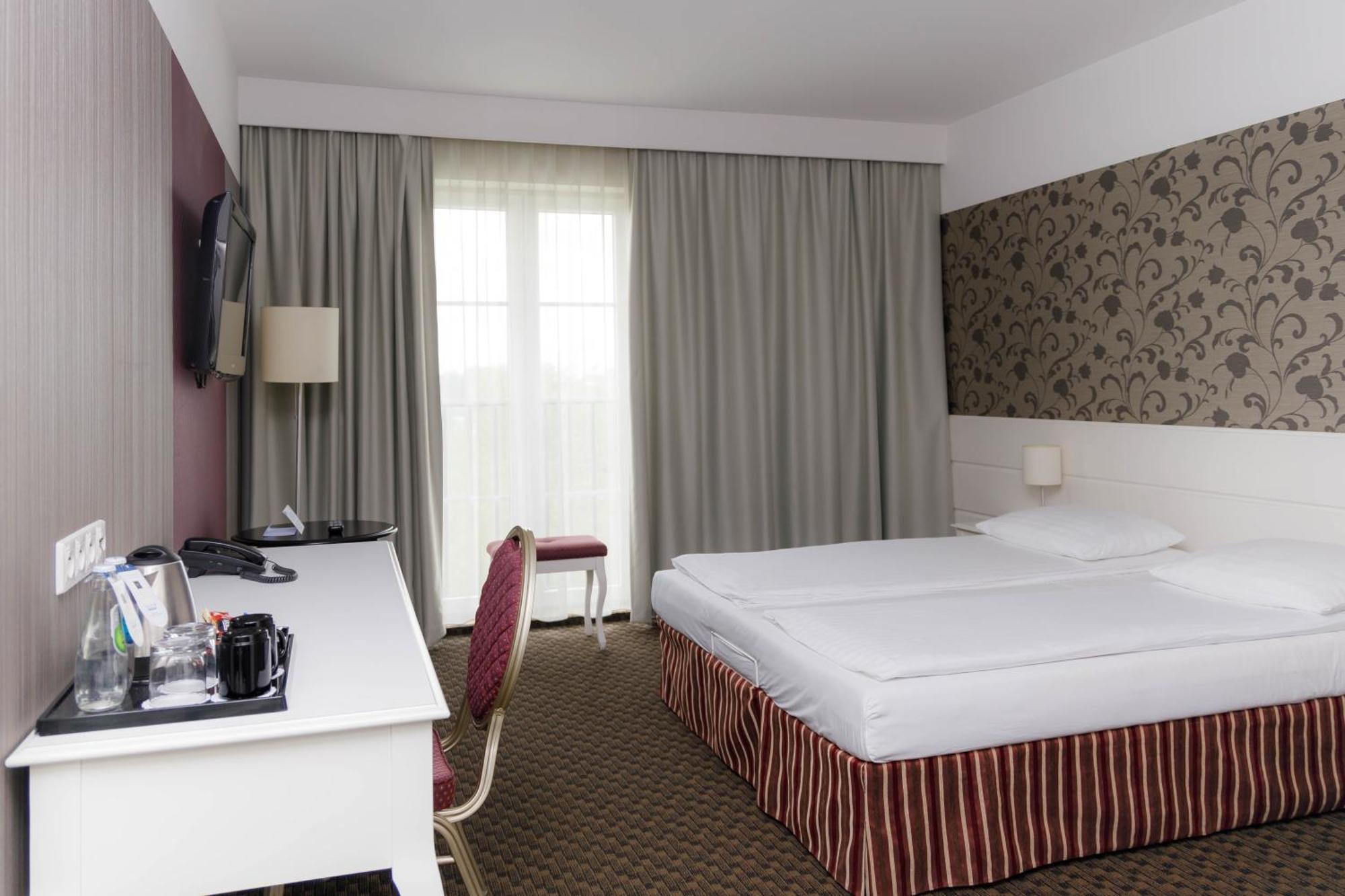 Hotel Lamberton Ołtarzew Eksteriør billede