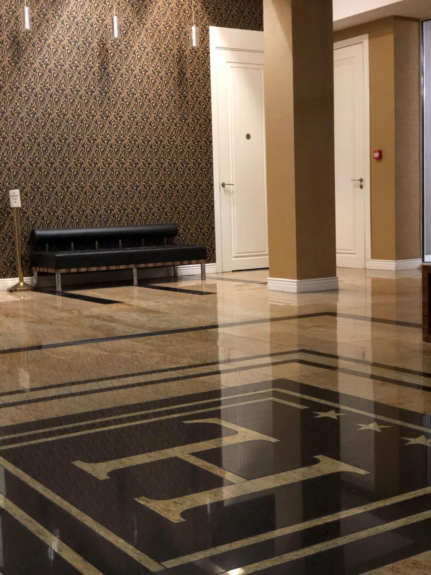Hotel Lamberton Ołtarzew Eksteriør billede