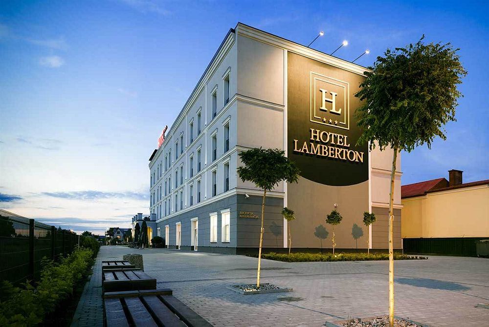 Hotel Lamberton Ołtarzew Eksteriør billede